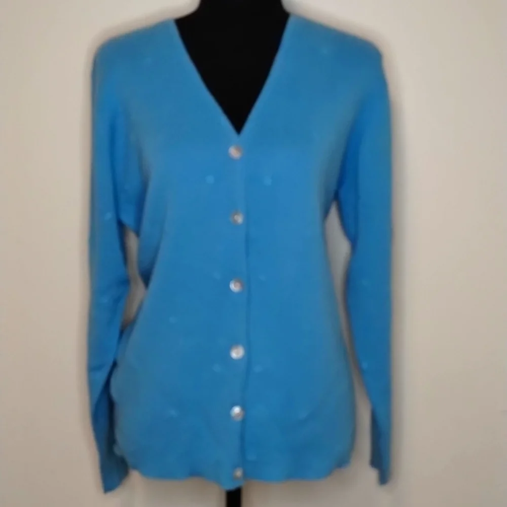 Denim & Co Blue V neck button up sweater blue stitched flowers Sz M